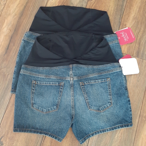 Size 6 NWT 1 Pair of Maternity Midi Shorts Medium Blue Denim Crossover Panel - Picture 2 of 12